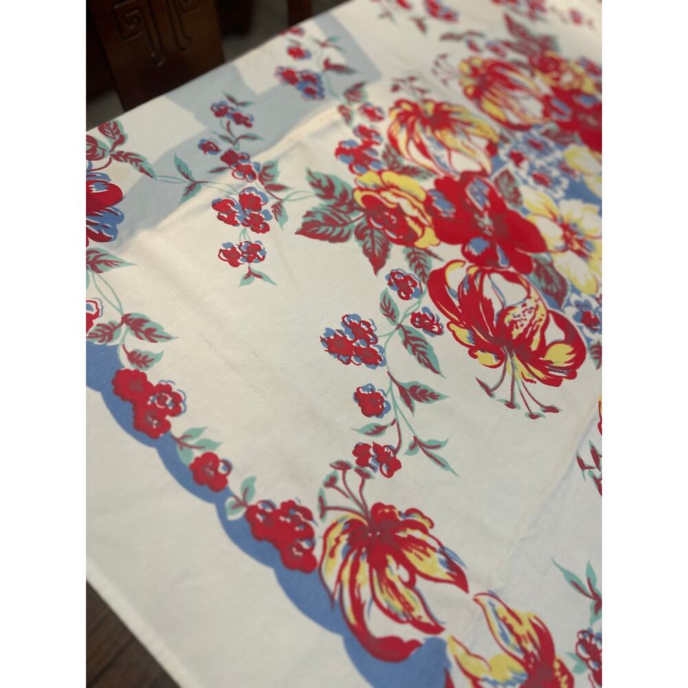 Vintage 1950’s Cotton Vibrant Multicolor Tablecloth Cottagecore Red Square - Picture 6 of 6